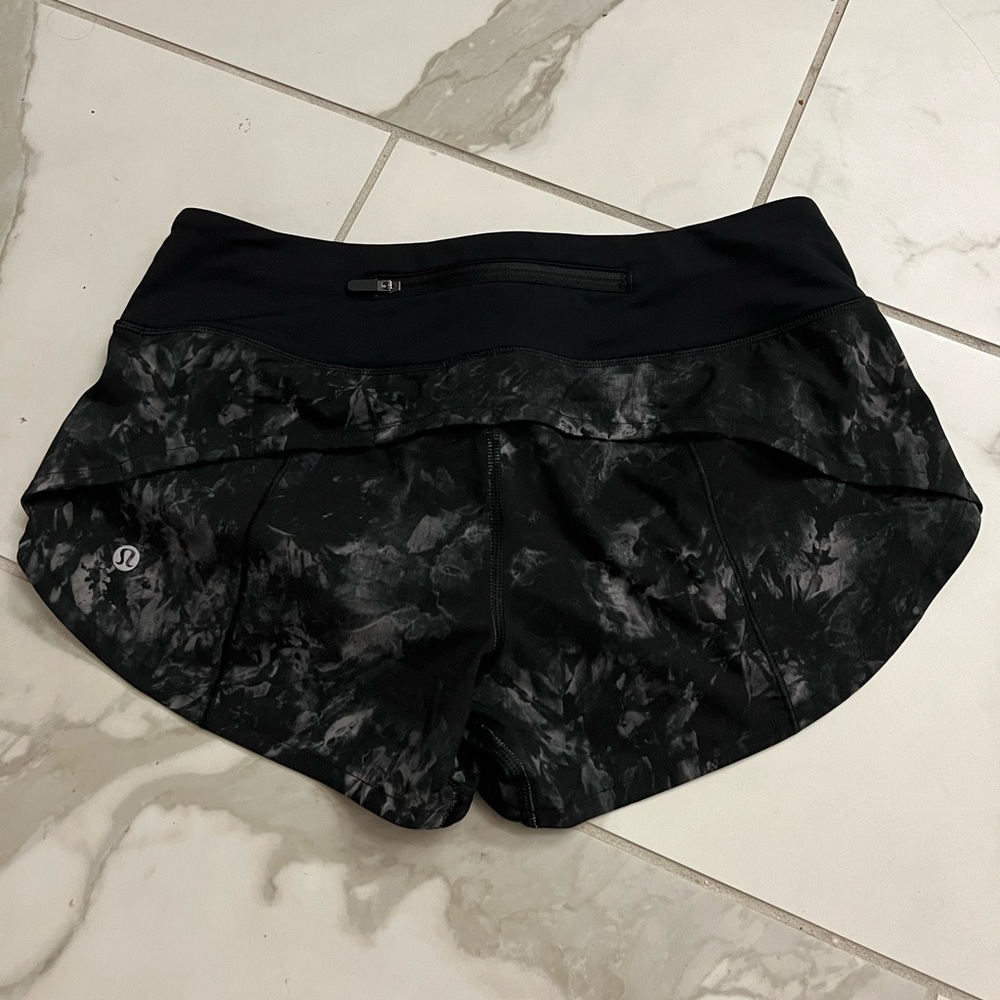 Lululemon Speed Up Low Rise Lined Short 2.5”
